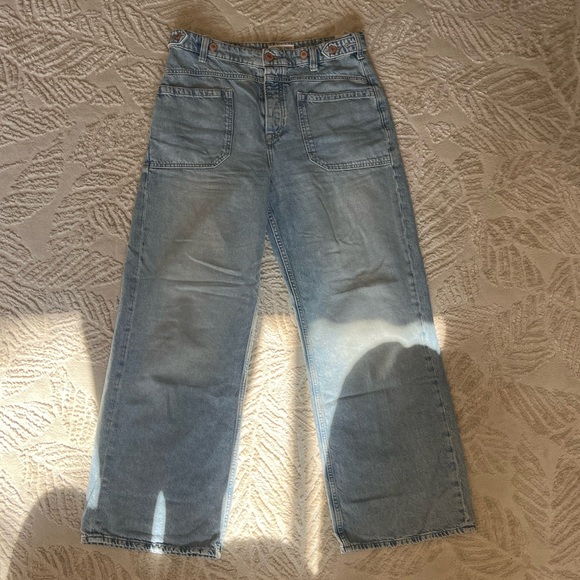 We The Free Palmer Cuffed Jeans in La La Land Wash - Picture 6 of 6